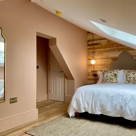 Railway House By Chateau Anna 아파트호텔 요크