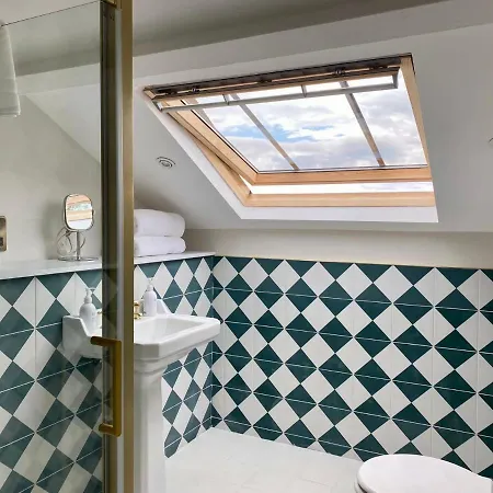 Railway House By Chateau Anna 4* Йорк