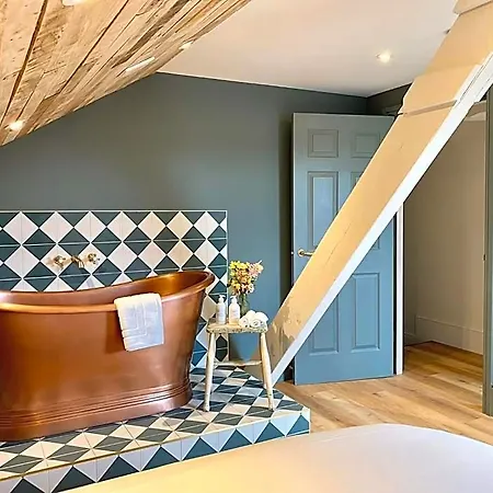 Ξενοδοχείο με διαμερίσματα Railway House York, Centre - Free Parking 4*