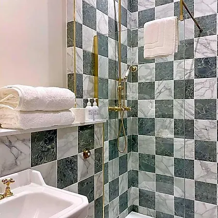 Ξενοδοχείο με διαμερίσματα Railway House York, Centre - Free Parking 4*