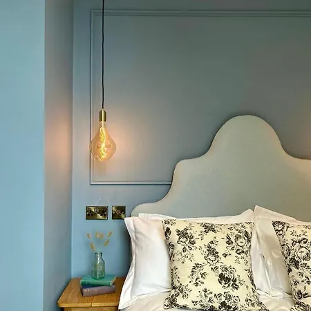 Railway House By Chateau Anna Апарт-отель