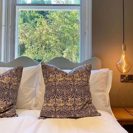 Railway House By Chateau Anna *